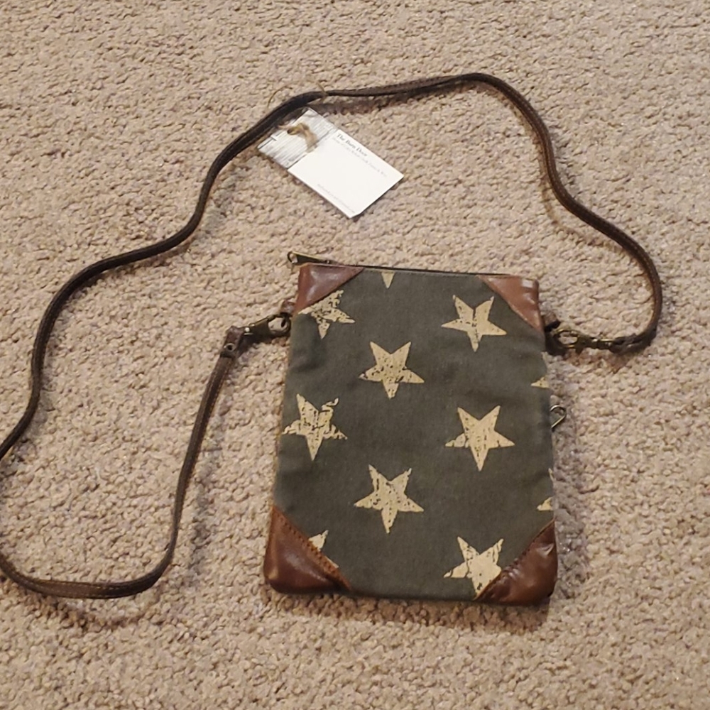 Moana B cross body purse
